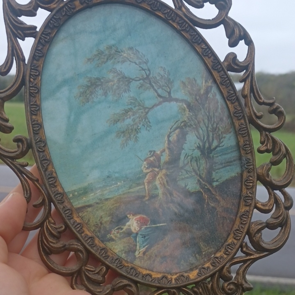 Vintage Brass Oval Wall Decor - Picture 6 of 8